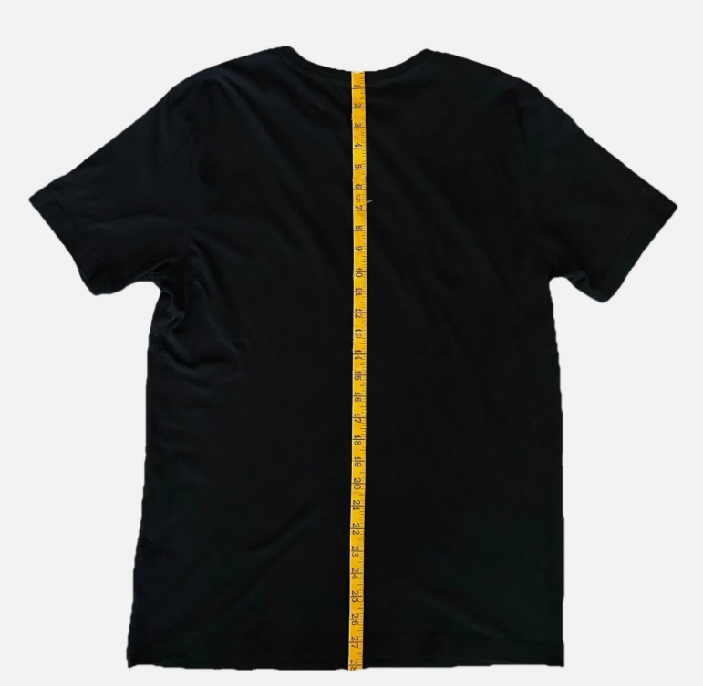 Disneyland Oogie Boogie Bash 2024 Glow In Dark T-shirt Size Medium