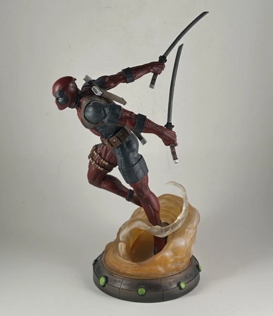 Diamond Select Marvel DEADPOOL Diorama PVC Statue! No Box! Rare!