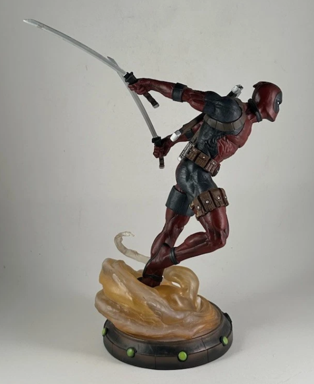 Diamond Select Marvel DEADPOOL Diorama PVC Statue! No Box! Rare!