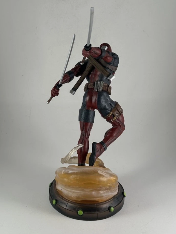 Diamond Select Marvel DEADPOOL Diorama PVC Statue! No Box! Rare!
