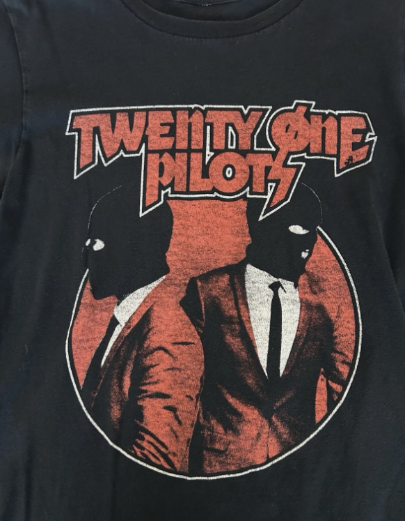 Twenty One Pilots Blurryface Rock Band Music Black T Shirt Size: Medium