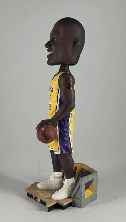 Forever Collectibles LA Lakers SHAQUILLE O’NEAL Legends Bobblehead NO BOX!